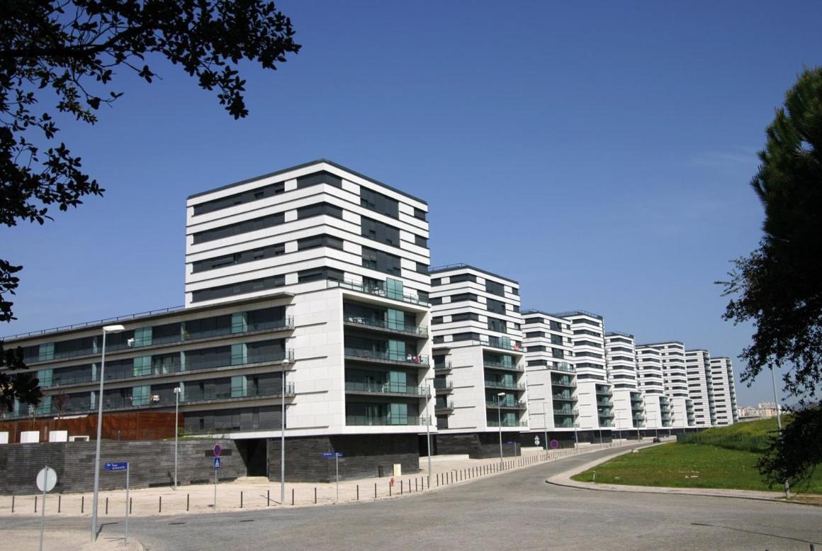 Un Appartement De Reve En Plein Coeur Du Pont Vasco De Gamma Лісабон Екстер'єр фото